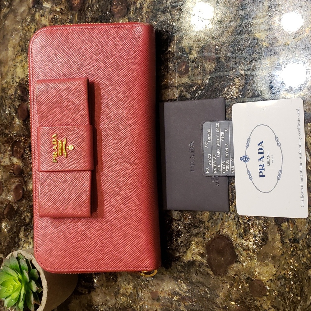 Prada Saffiano leather Zippy long wallet
